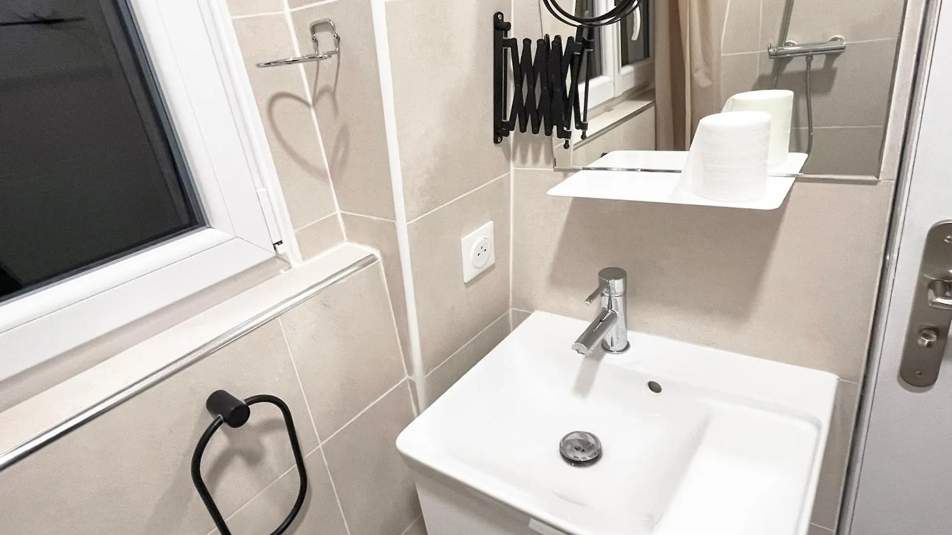 Appartement Moderne A Paris Pour 4 Personnes